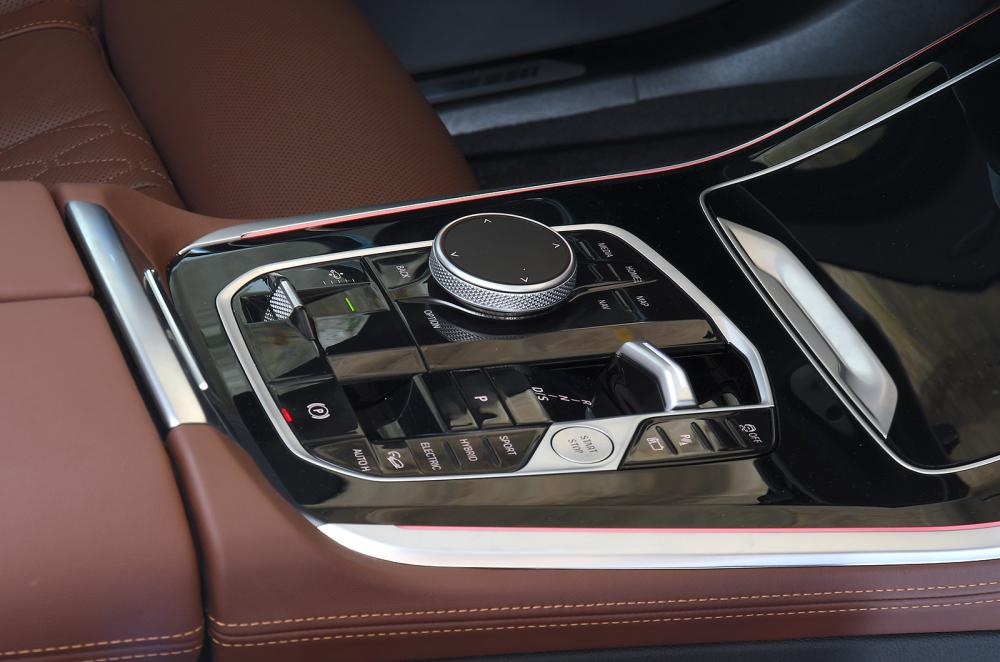 BMW X5 interior detail