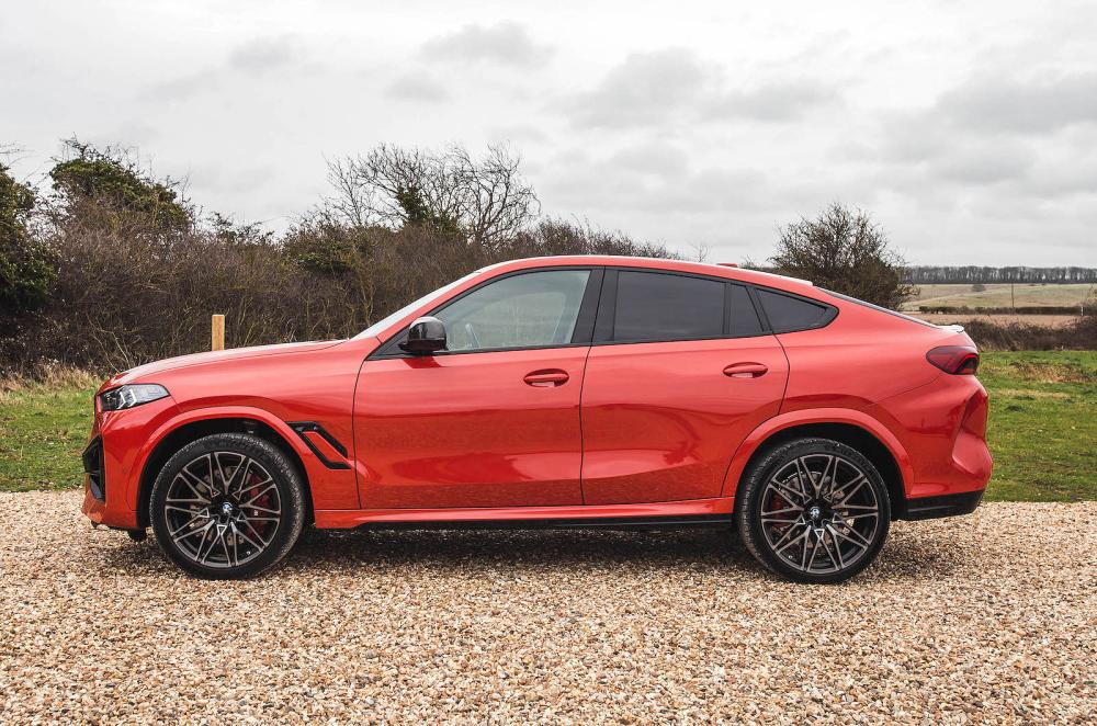 BMW X6 M Competition left static