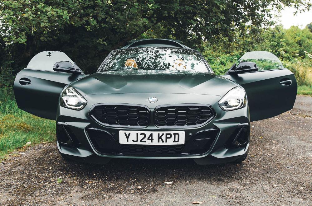 BMW Z4 front static doors open