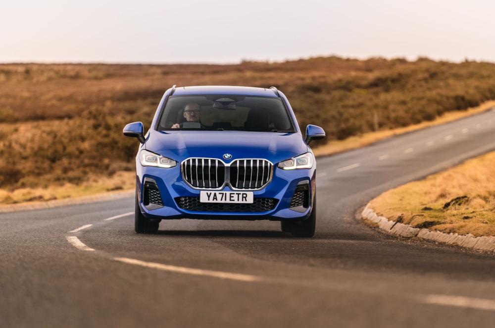BMW 2 Series Active Tourer 2022 front cornering