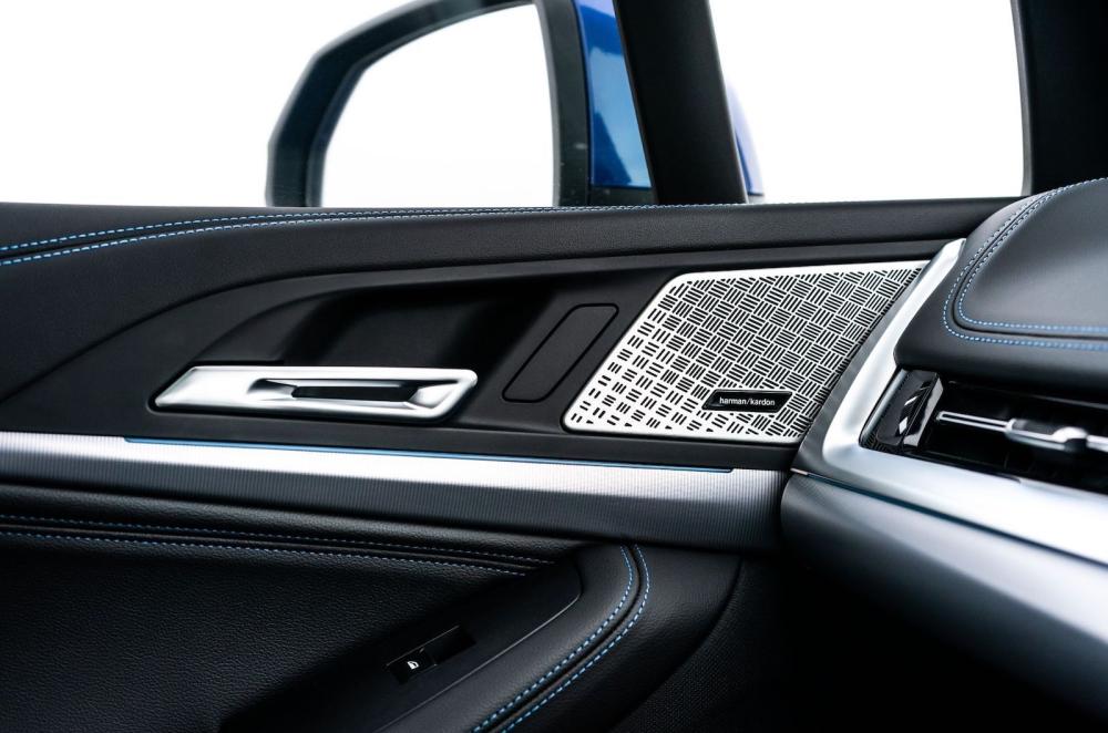 BMW 2 Series Active Tourer 2022 interior detail