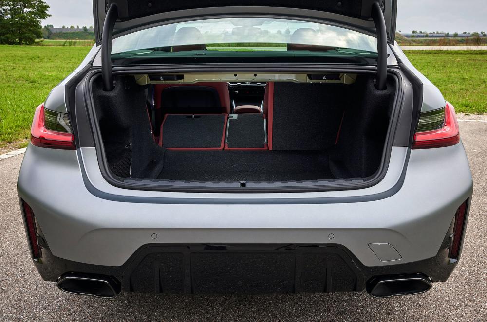 BMW 3 Series boot open