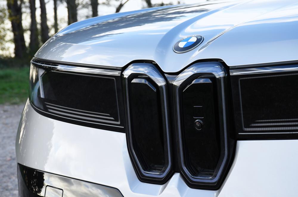 BMW iX3 front grille