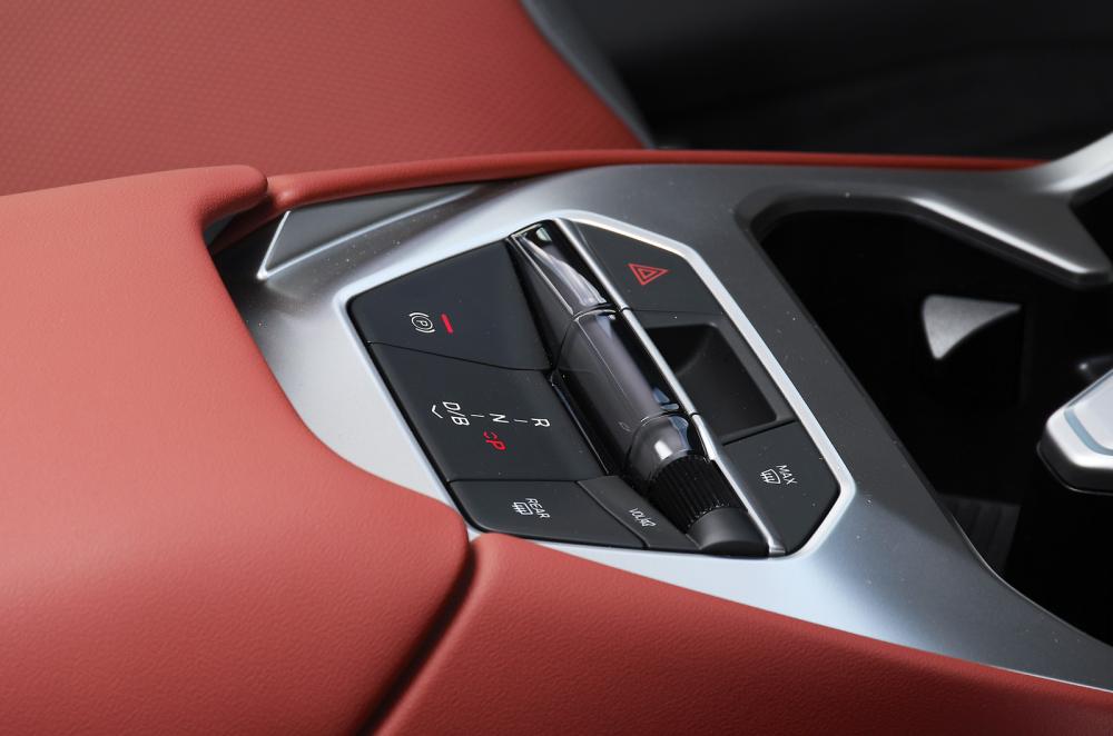 BMW iX3 gear selector