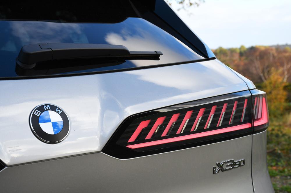 BMW iX3 taillight