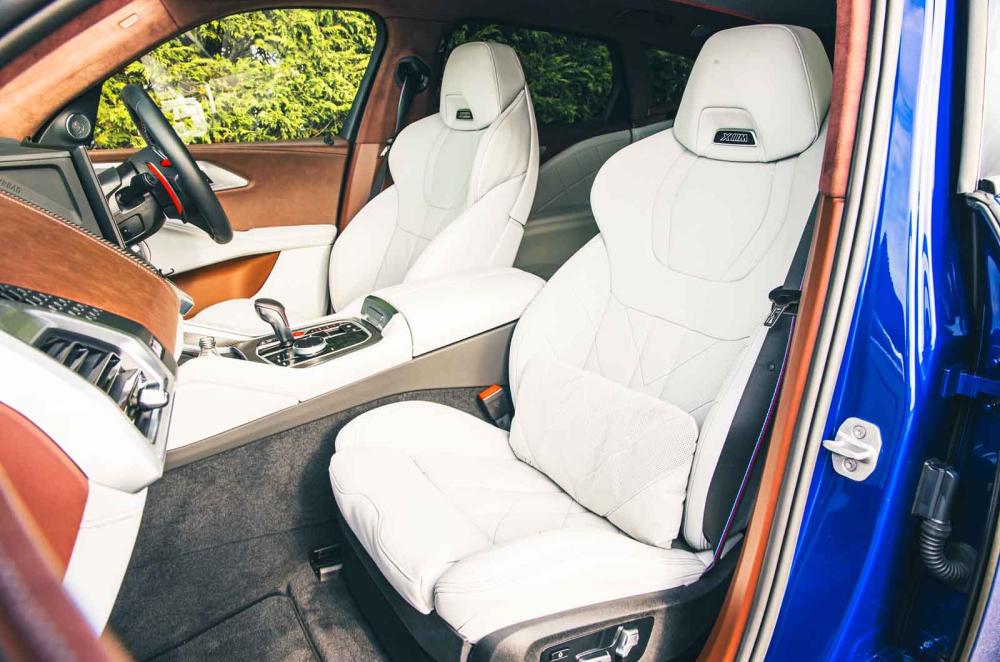 BMW XM front seats