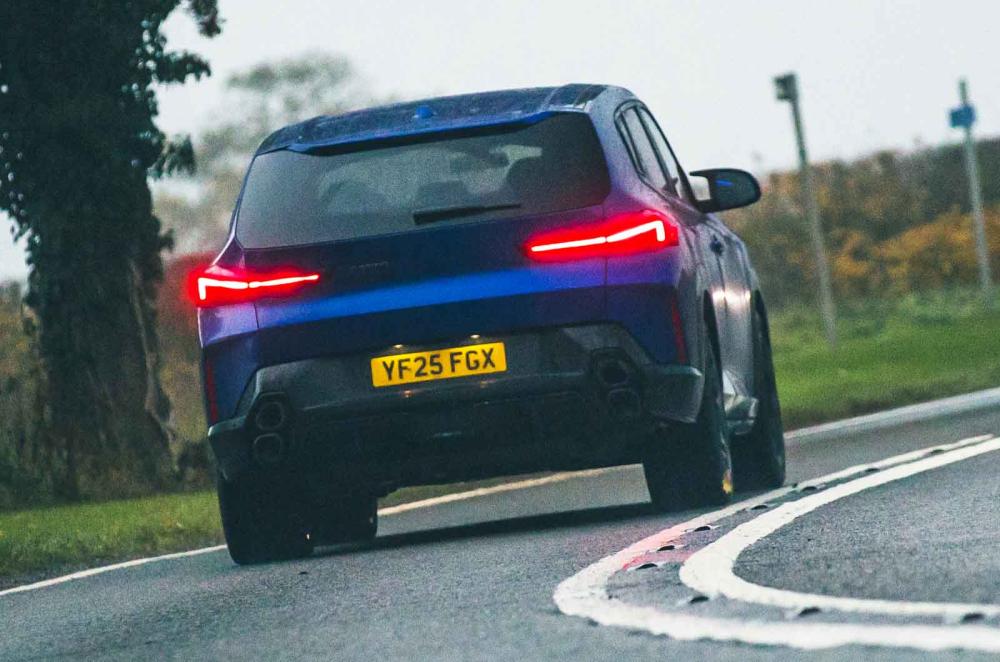 BMW XM rear cornering