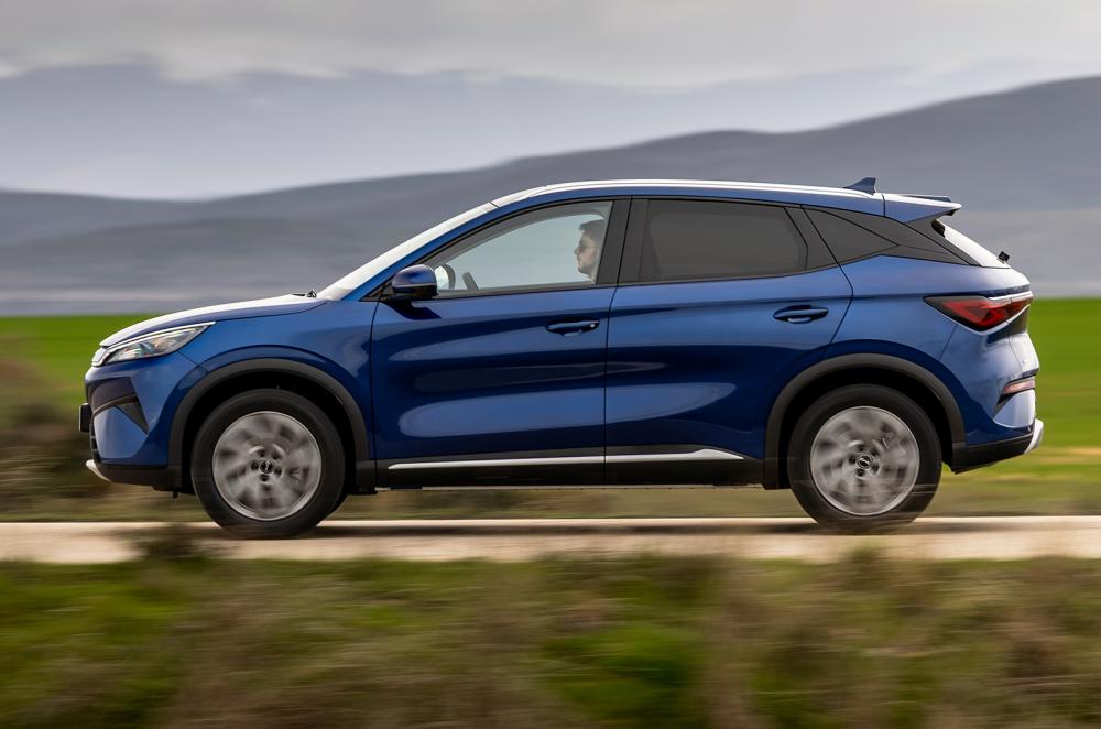 BYD Atto 3 Evo driving side