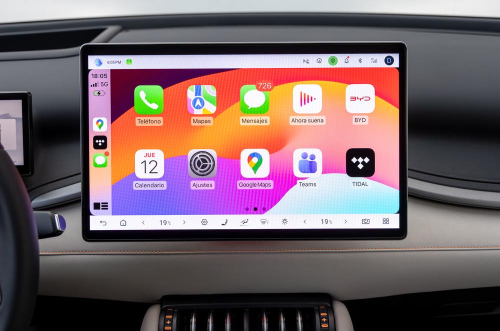 BYD Atto 3 Evo touchscreen