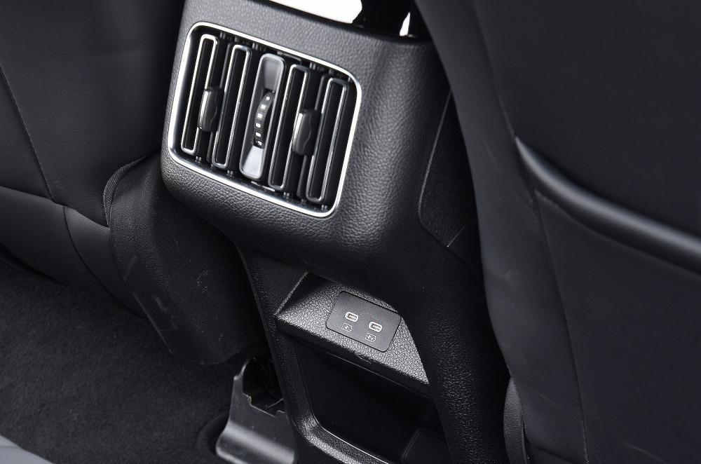 BYD Seal U rear interior detail