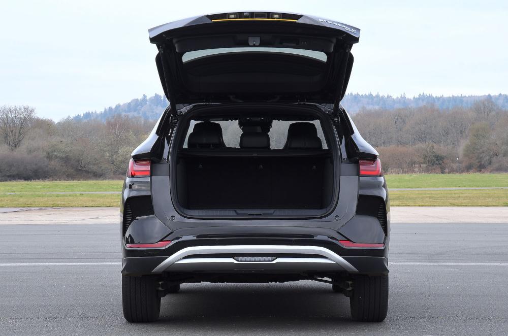 BYD Seal U rear static boot open