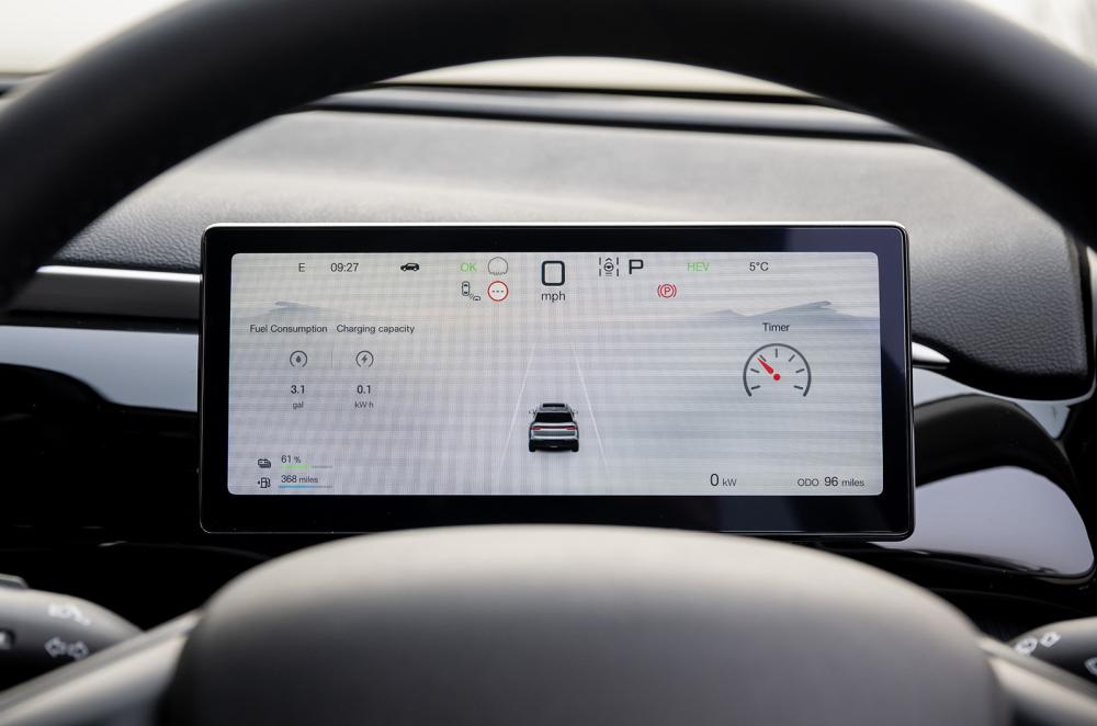 BYD Sealion 5 driver's display