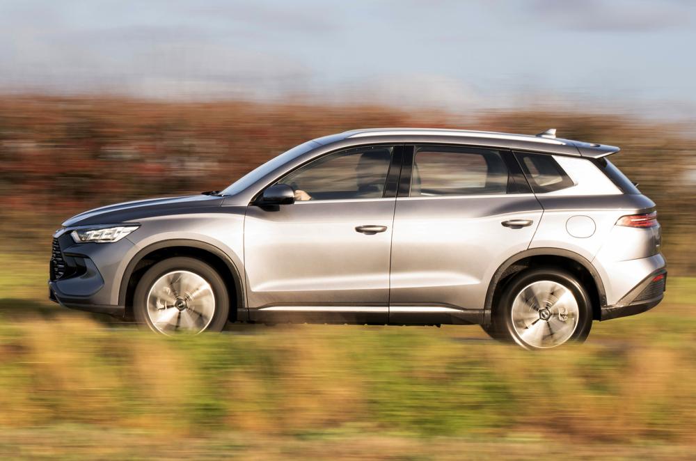 BYD Sealion 5 driving side