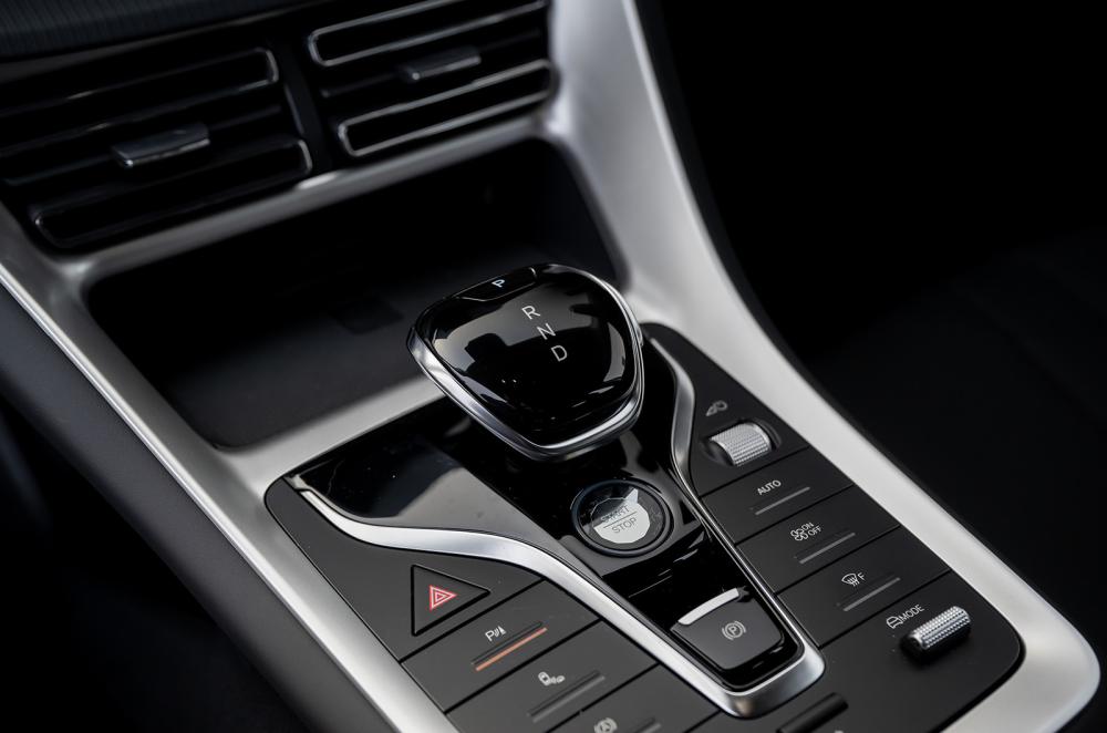 BYD Sealion 5 interior detail