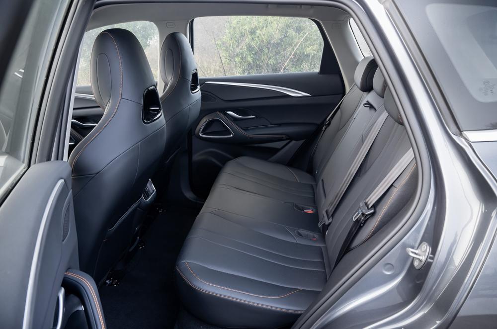 BYD Sealion 5 rear seats