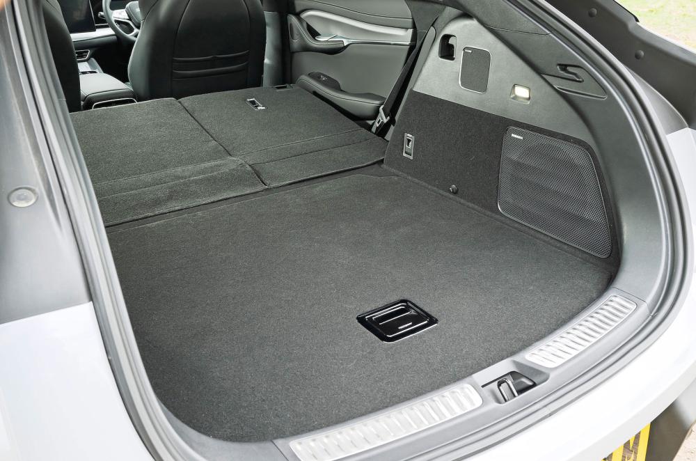 BYD Sealion 7 boot open with seats down