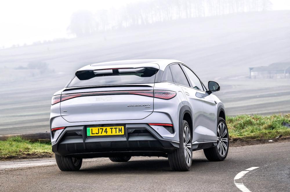 BYD Sealion 7 rear cornering