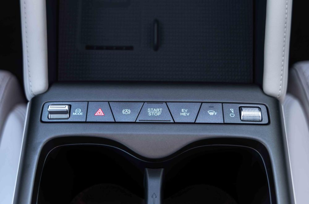 BYD Atto 2 DM-i PHEV interior details