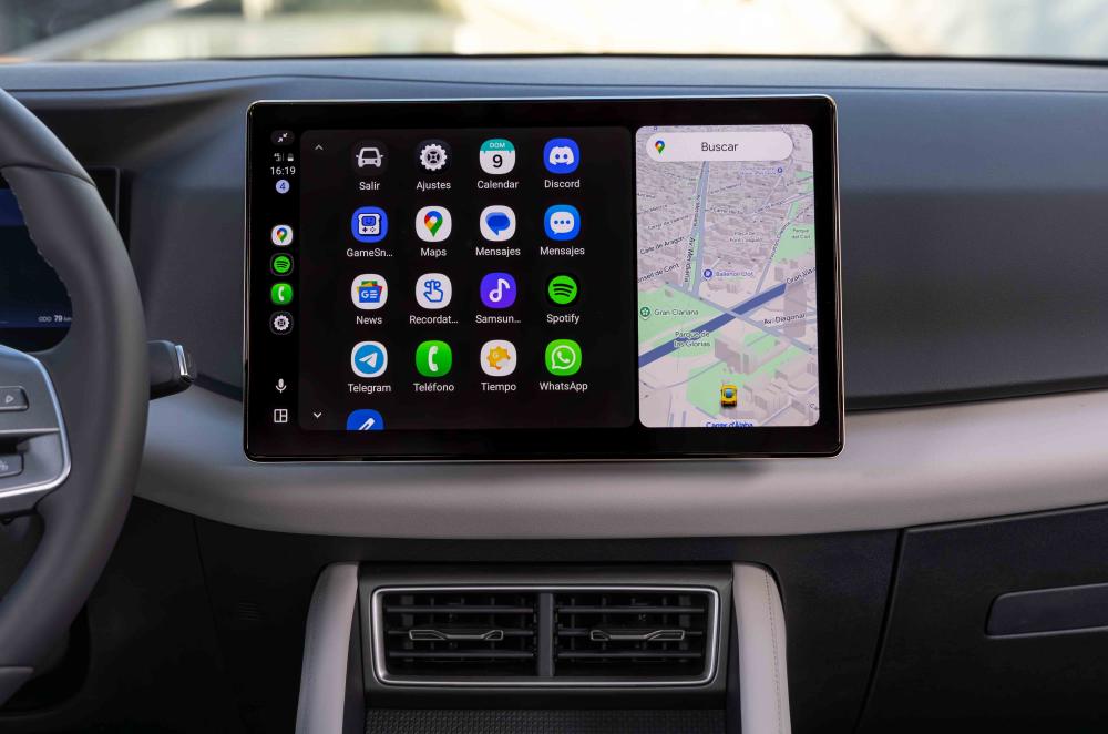 BYD Atto 2 DM-i PHEV interior details