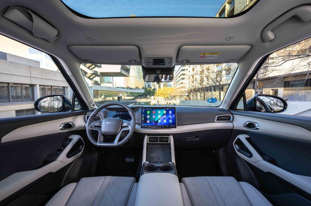 BYD Atto 2 DM-i PHEV interior