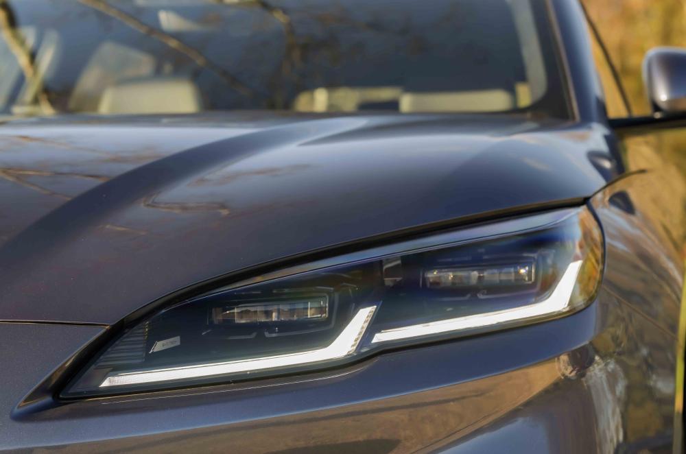 Blue BYD Seal 6 Touring exterior still front details