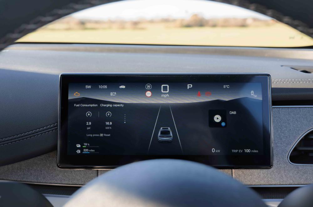 Blue BYD Seal 6 Touring interior details