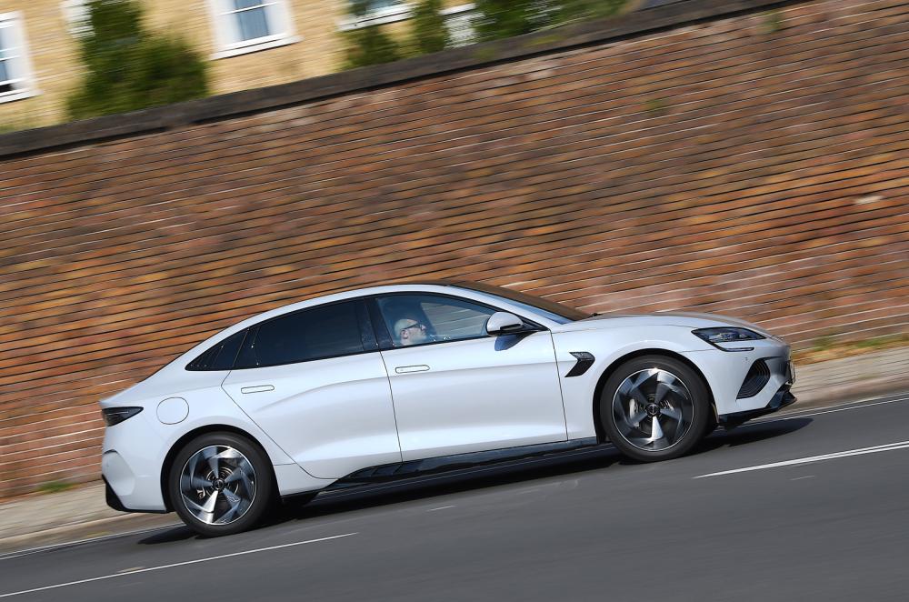 BYD Seal side driving