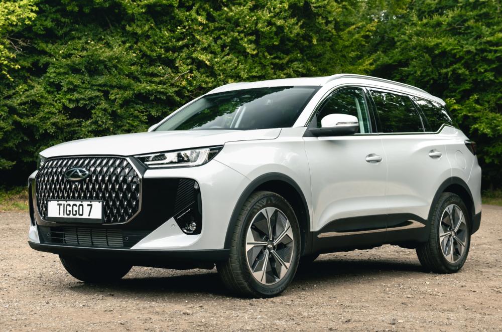 White Chery Tiggo 7 static quarter left