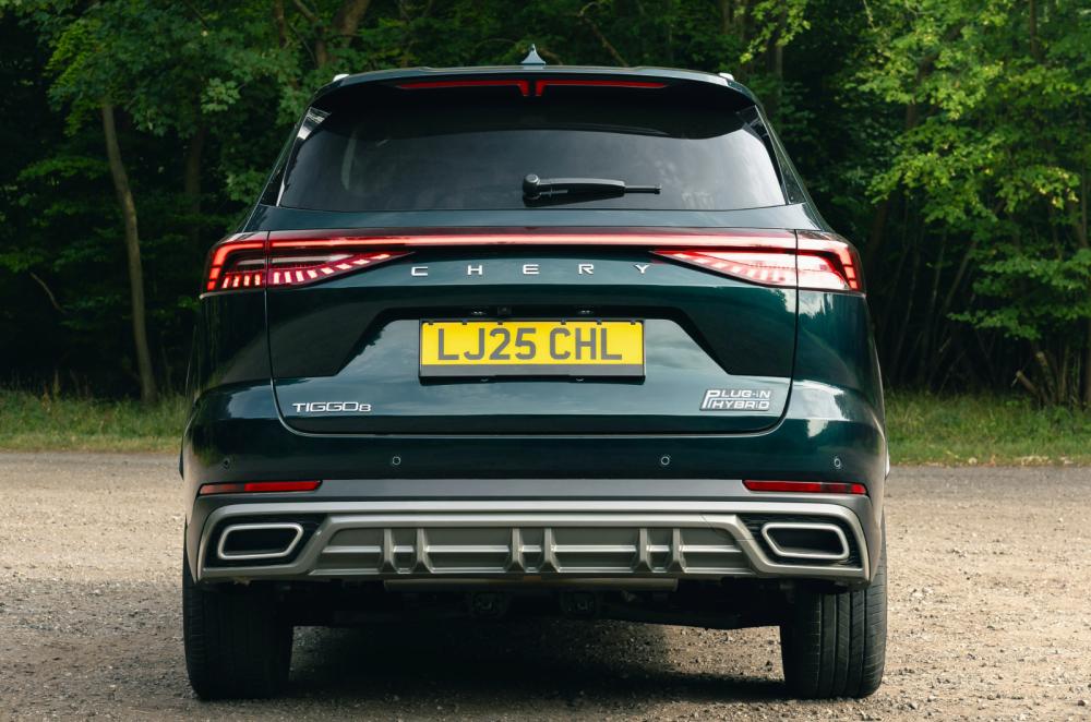 Chery Tiggo 8 static rear