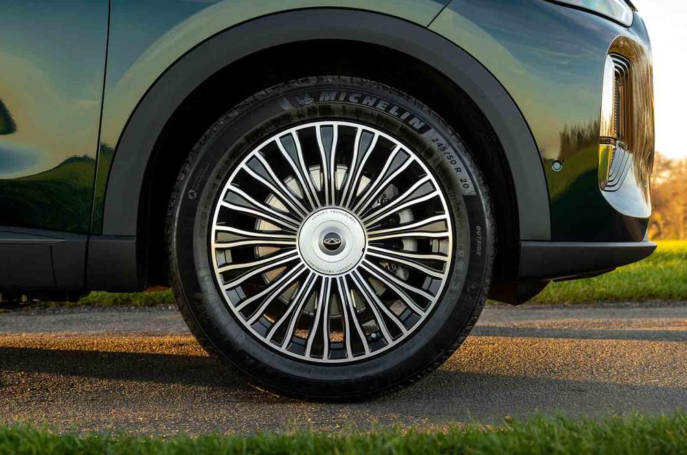 Chery Tiggo 9 exterior details static