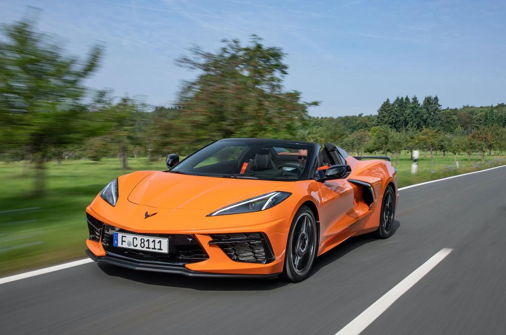 Chevrolet Corvette front left tracking