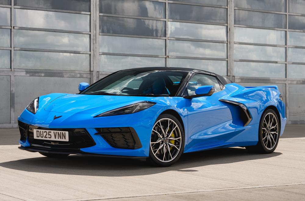 Chevrolet Corvette static front left