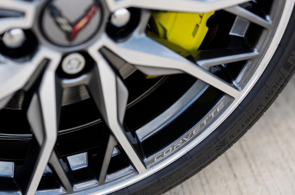 Chevrolet Corvette wheel badge
