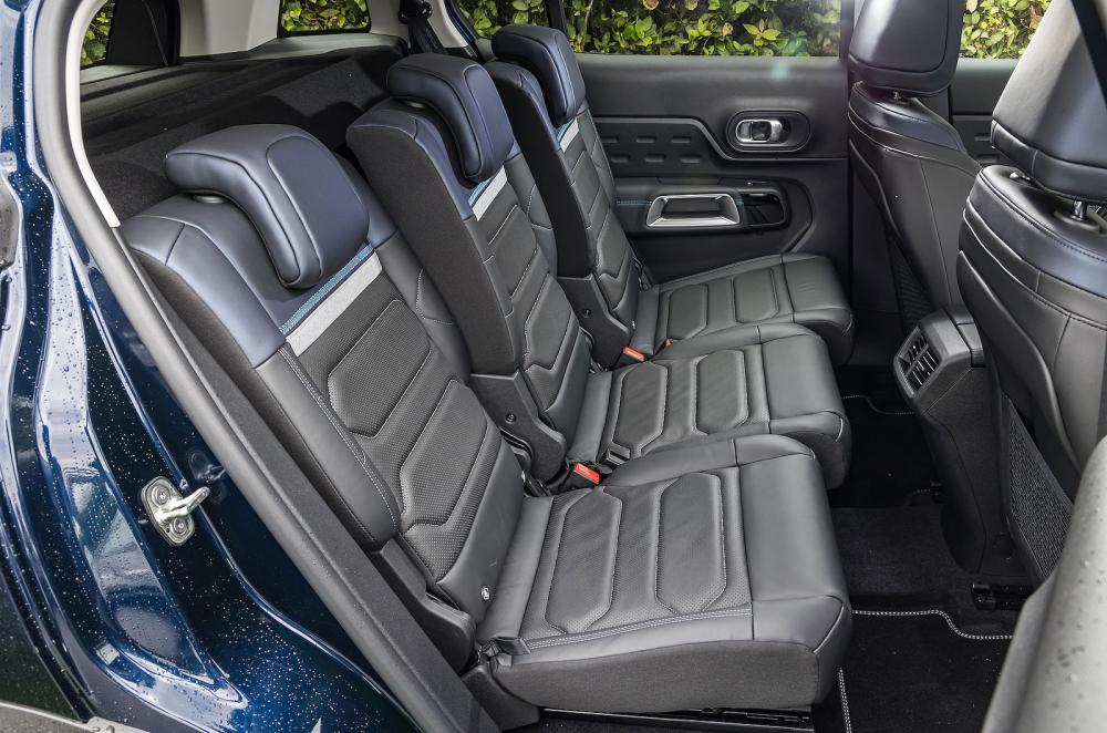 Citroën C5 Aircross interior back seats