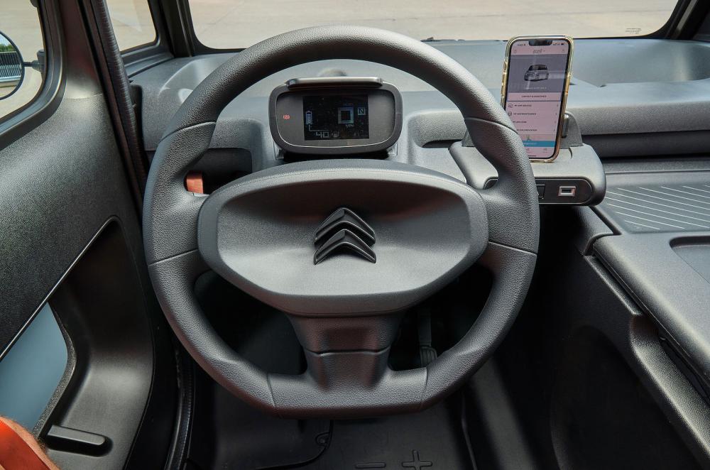 Citroen Ami Cargo 2022 interior dashboard