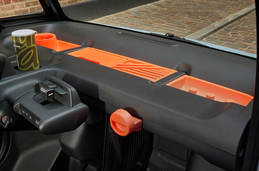 Citroen Ami interior dashboard