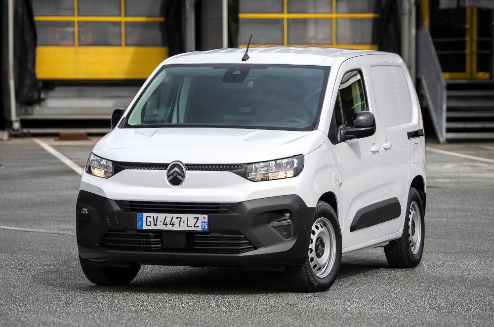 Citroën Berlingo Van front left static