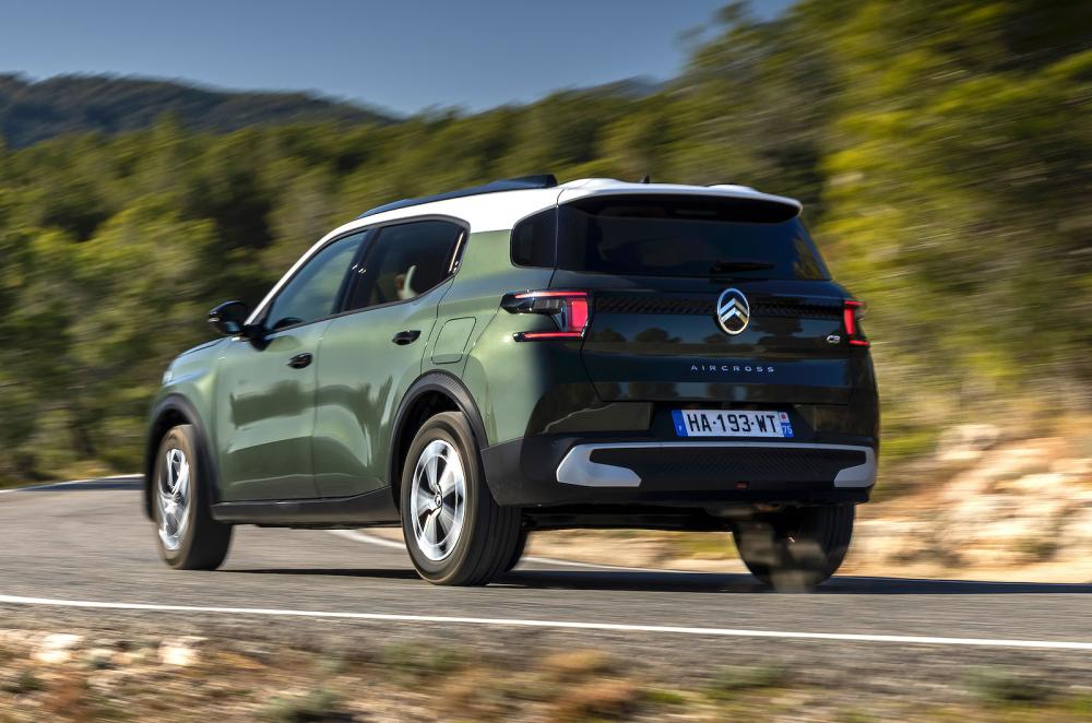 Citroën C3 Aircross rear cornering