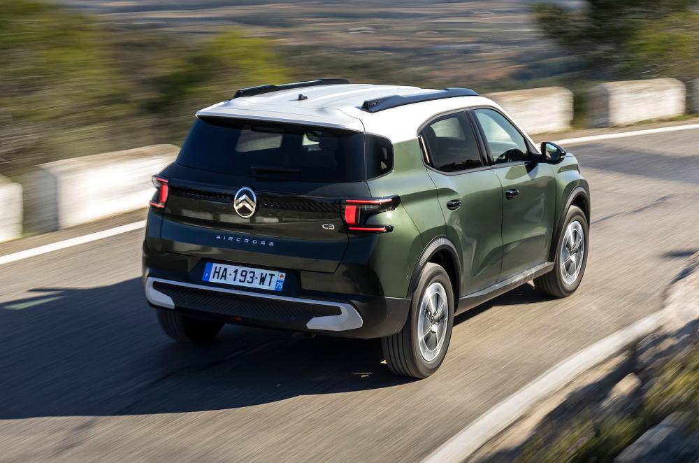 Citroën C3 Aircross rear right driving