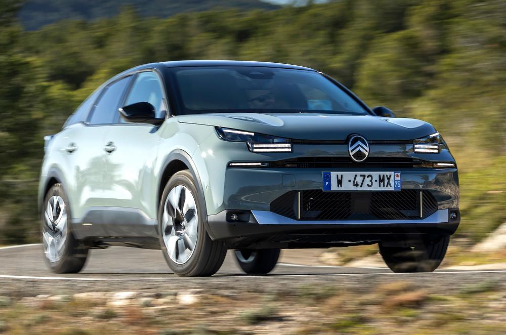 Citroen C4 front cornering