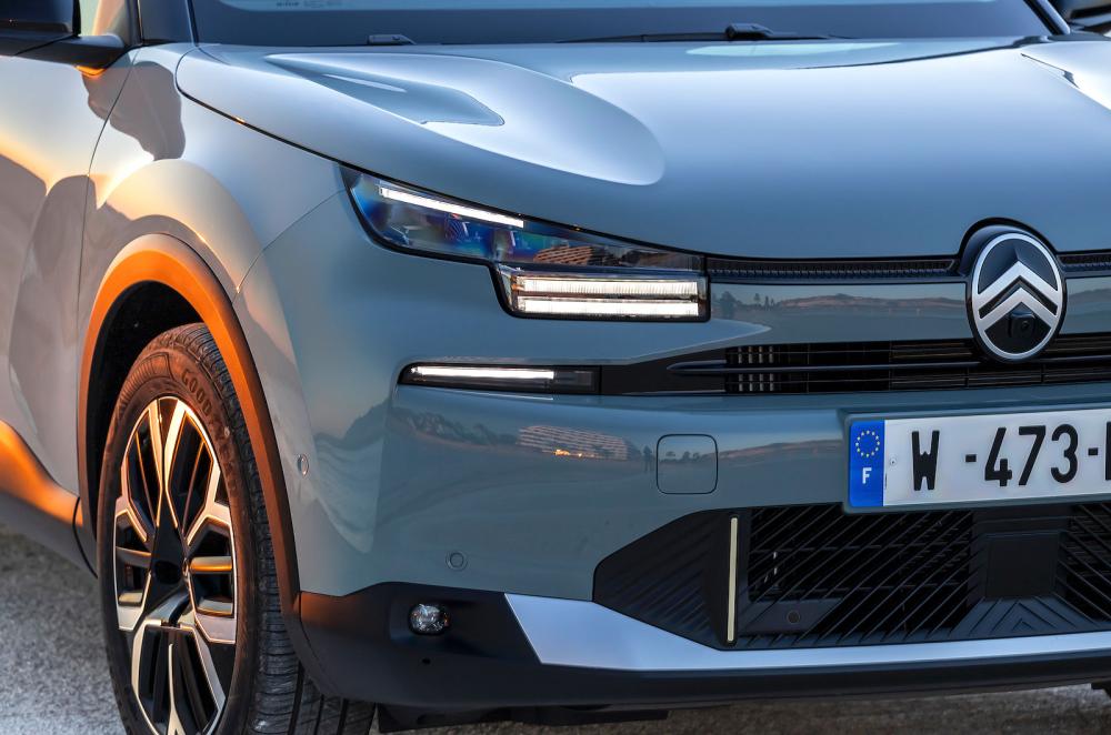 Citroen C4 headlights