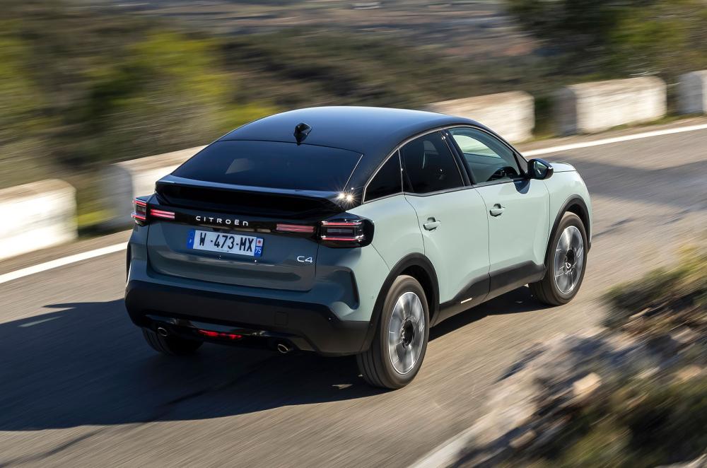 Citroen C4 rear cornering