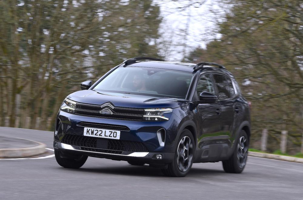 Blue Citroën C5 Aircross front cornering