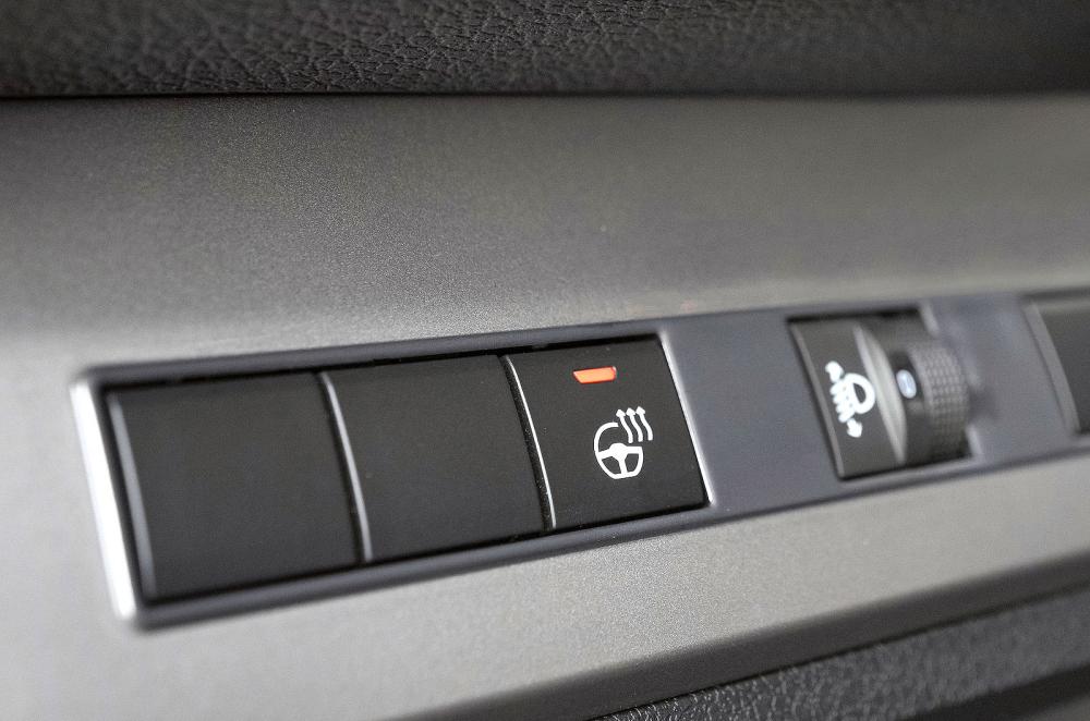 Citroën Dispatch heated steering wheel control