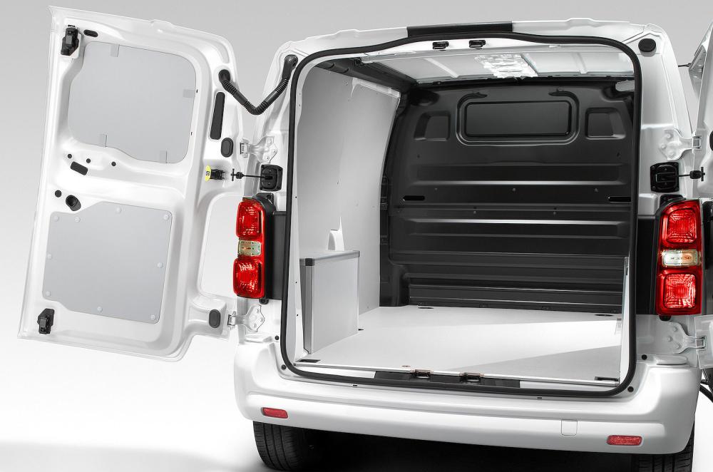 Citroën Dispatch load bay