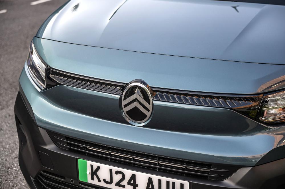 Citroën ë-Berlingo Van front detail