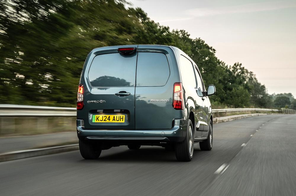 Citroën ë-Berlingo Van rear right driving