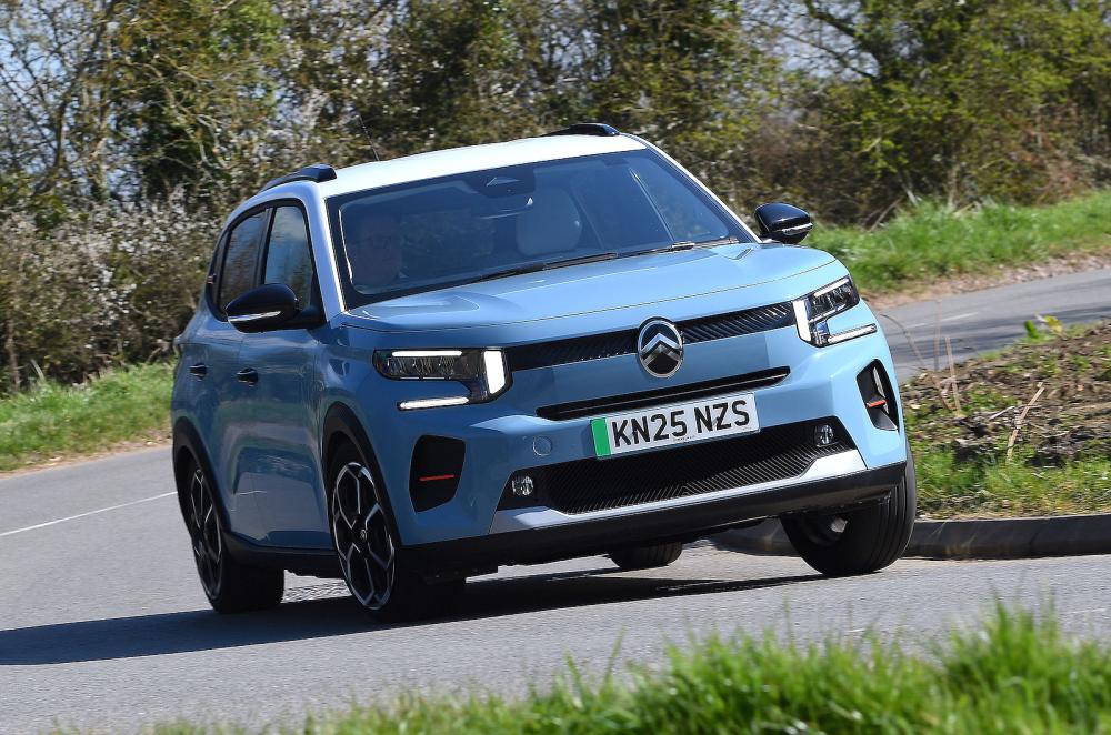 Citroën ë-C3 front cornering