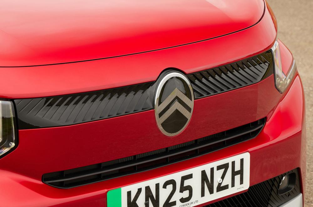 Citroën ë-C3 front detail