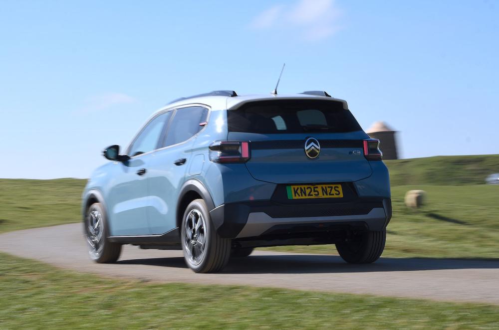 Citroën ë-C3 rear cornering